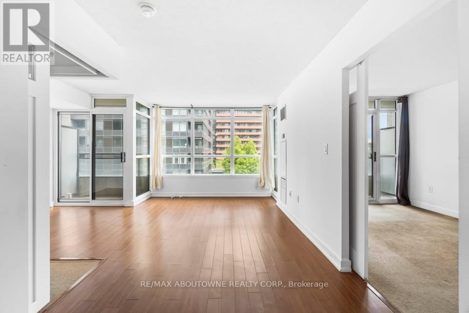 610 - 8 Telegram Mews, Toronto, Ontario  M5V 3Z5 - Photo 5 - C12839580