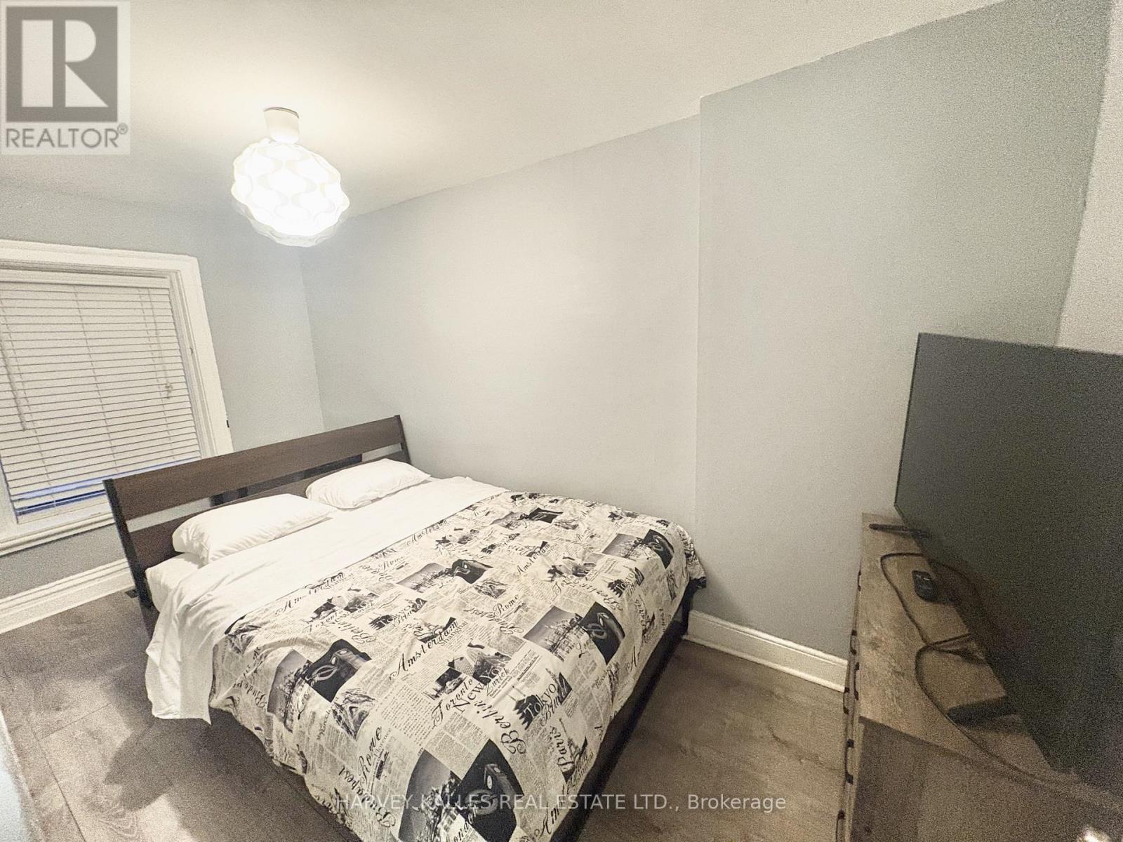 2 - 11 Saint Patricks Square, Toronto (Kensington-Chinatown), Ontario  M5T 1W8 - Photo 11 - C12839602