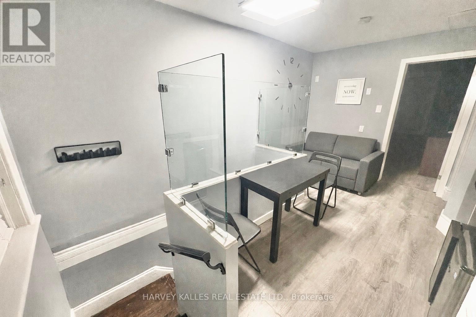 2 - 11 Saint Patricks Square, Toronto (Kensington-Chinatown), Ontario  M5T 1W8 - Photo 6 - C12839602