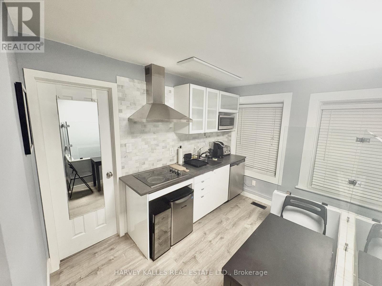 2 - 11 Saint Patricks Square, Toronto (Kensington-Chinatown), Ontario  M5T 1W8 - Photo 7 - C12839602