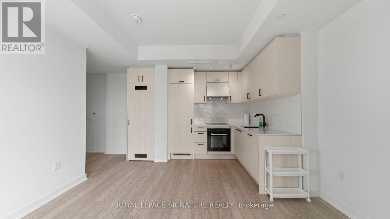 1804 - 1 Quarrington Lane, Toronto, Ontario  M3C 0S4 - Photo 10 - C12839638