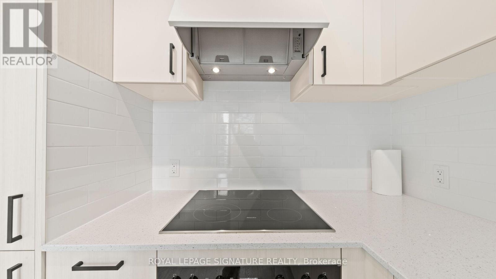 1804 - 1 Quarrington Lane, Toronto, Ontario  M3C 0S4 - Photo 11 - C12839638