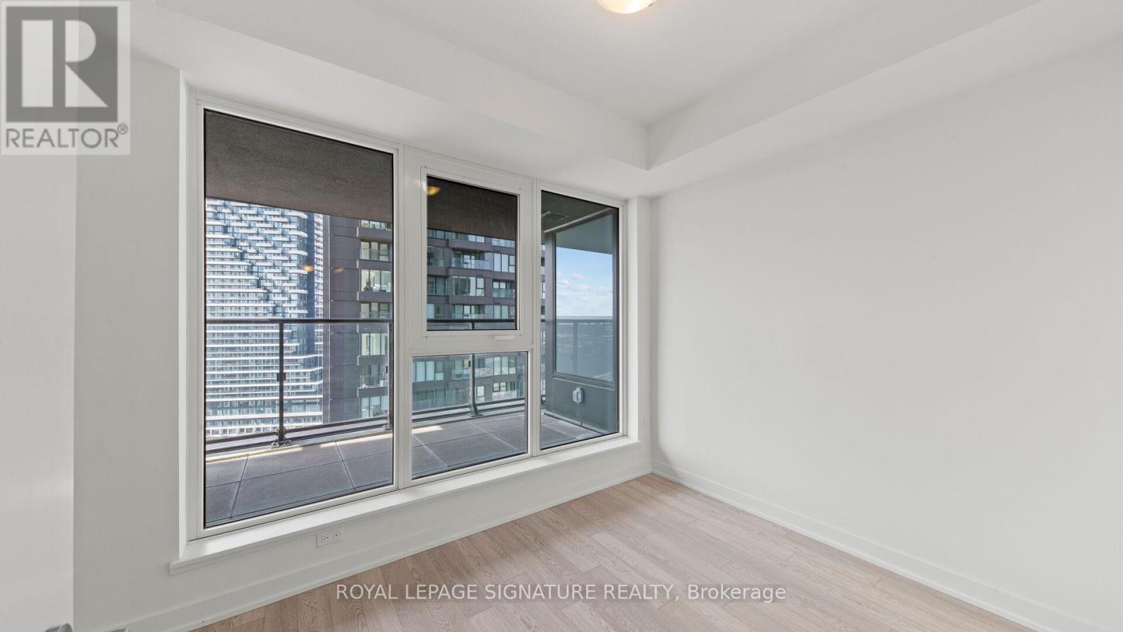 1804 - 1 Quarrington Lane, Toronto, Ontario  M3C 0S4 - Photo 18 - C12839638