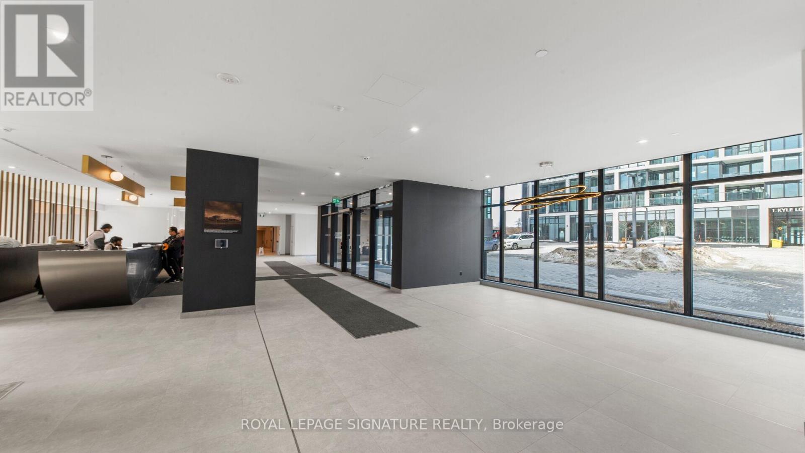 1804 - 1 Quarrington Lane, Toronto, Ontario  M3C 0S4 - Photo 2 - C12839638