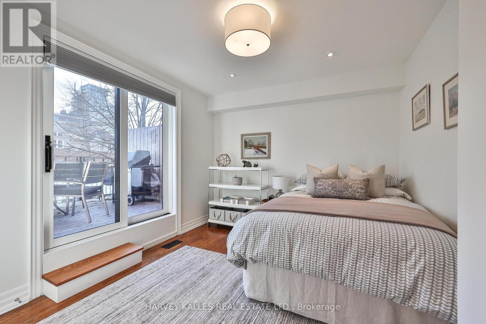 52 Shaftesbury Avenue, Toronto, Ontario  M4T 1A2 - Photo 18 - C12839660