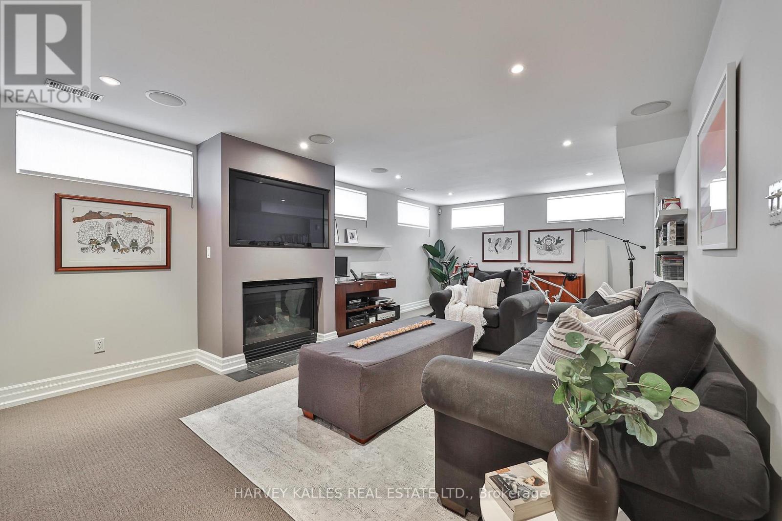 52 Shaftesbury Avenue, Toronto, Ontario  M4T 1A2 - Photo 28 - C12839660