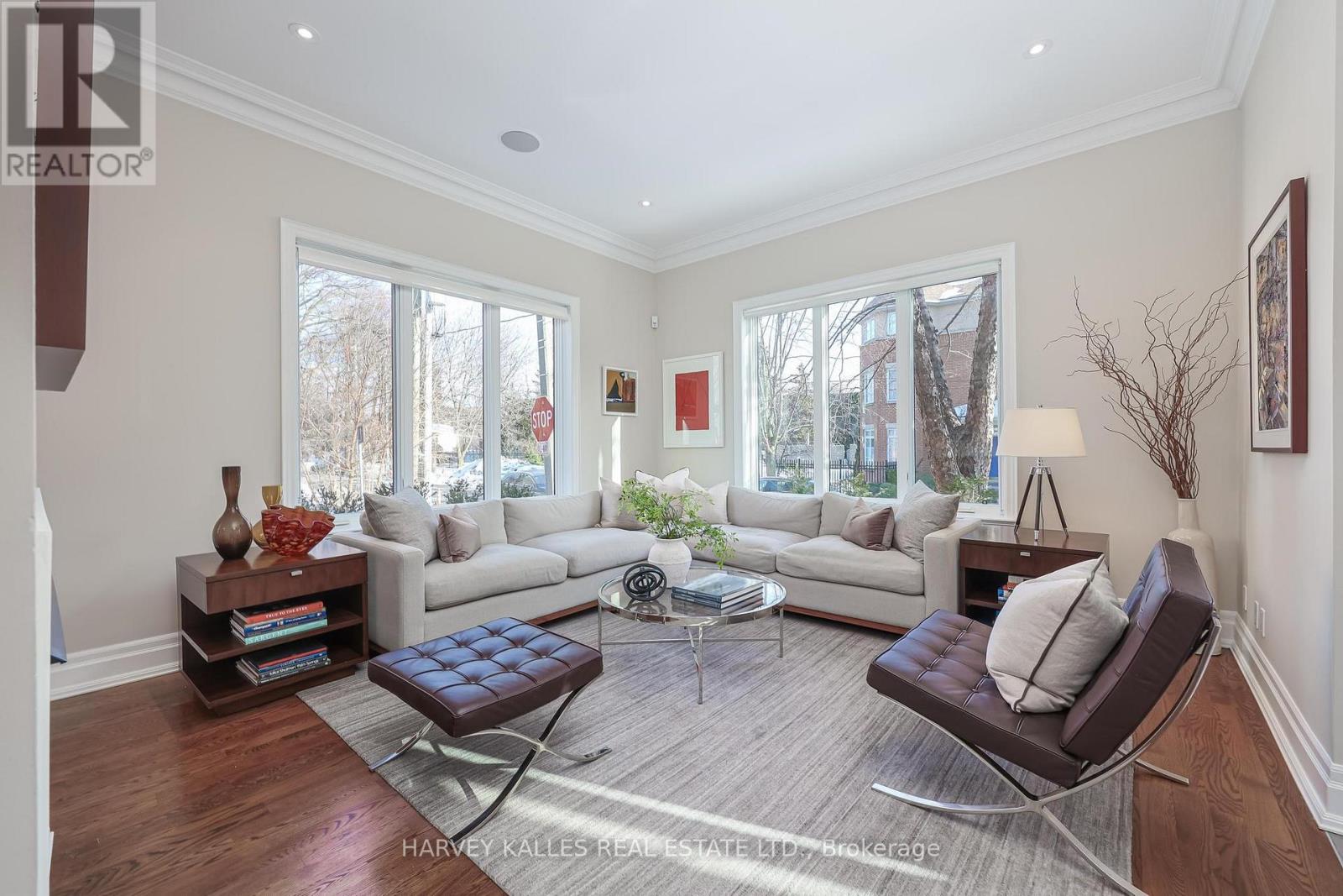 52 Shaftesbury Avenue, Toronto, Ontario  M4T 1A2 - Photo 4 - C12839660