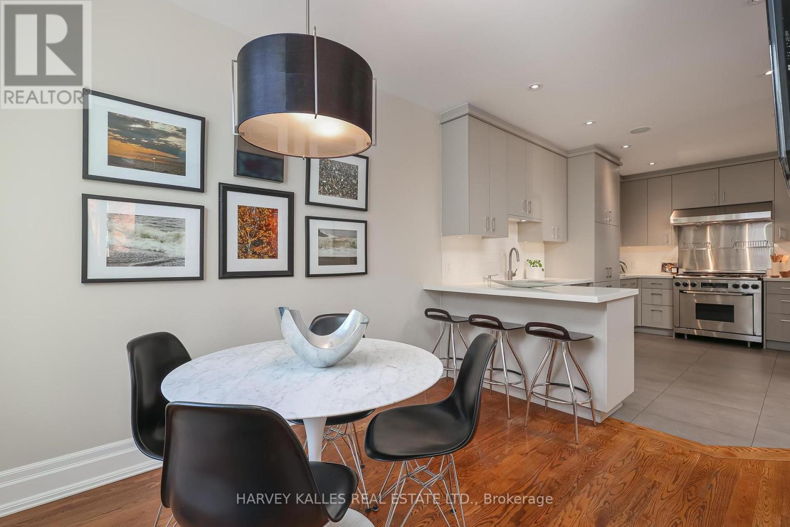 52 Shaftesbury Avenue, Toronto, Ontario  M4T 1A2 - Photo 9 - C12839660