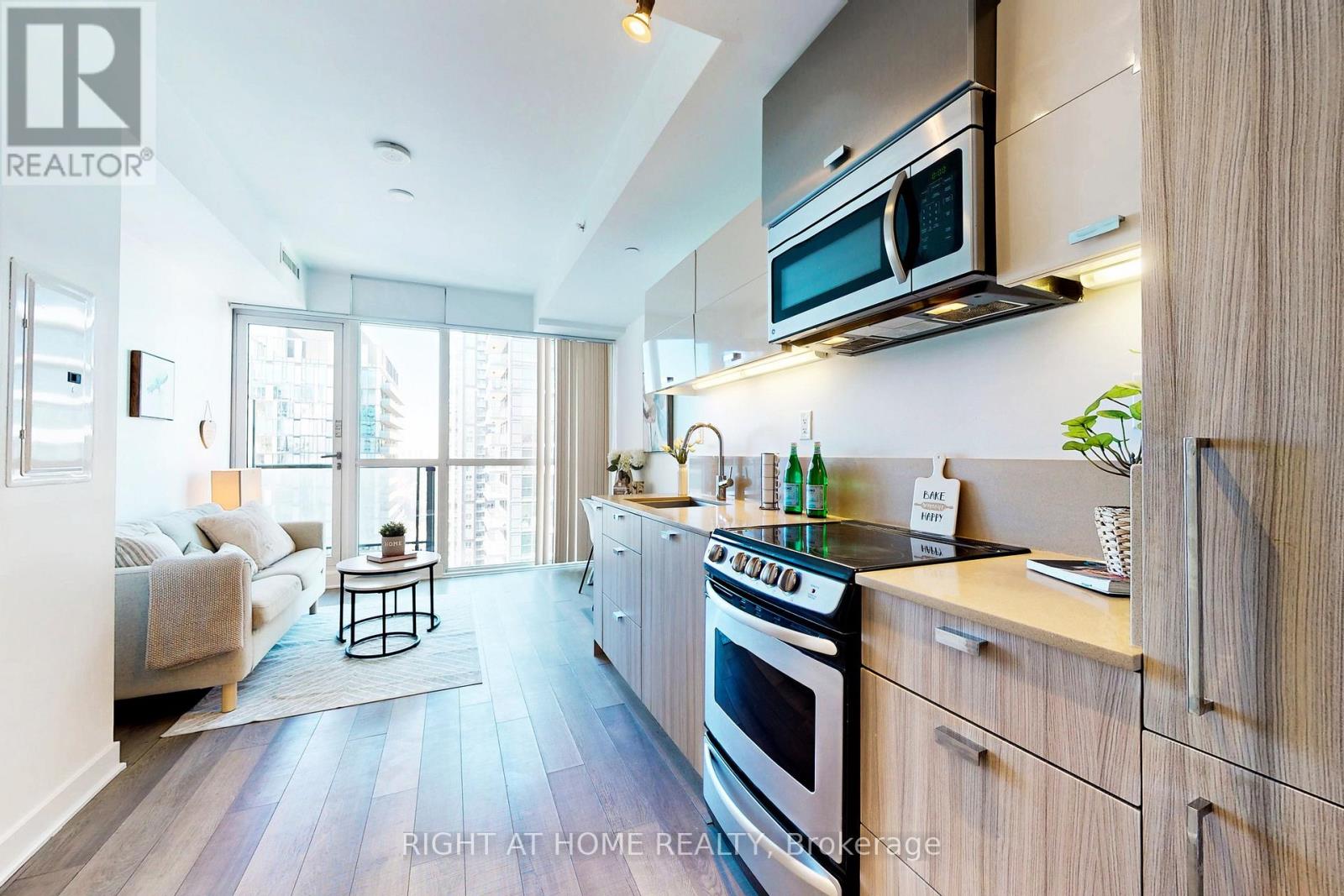 3603 - 290 ADELAIDE STREET W, Toronto, Ontario