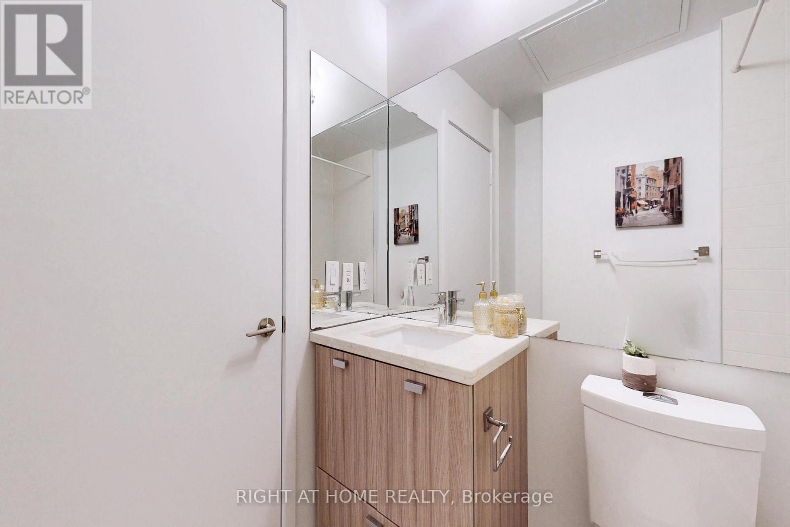 3603 - 290 Adelaide Street W, Toronto, Ontario  M5V 1P6 - Photo 15 - C12839666