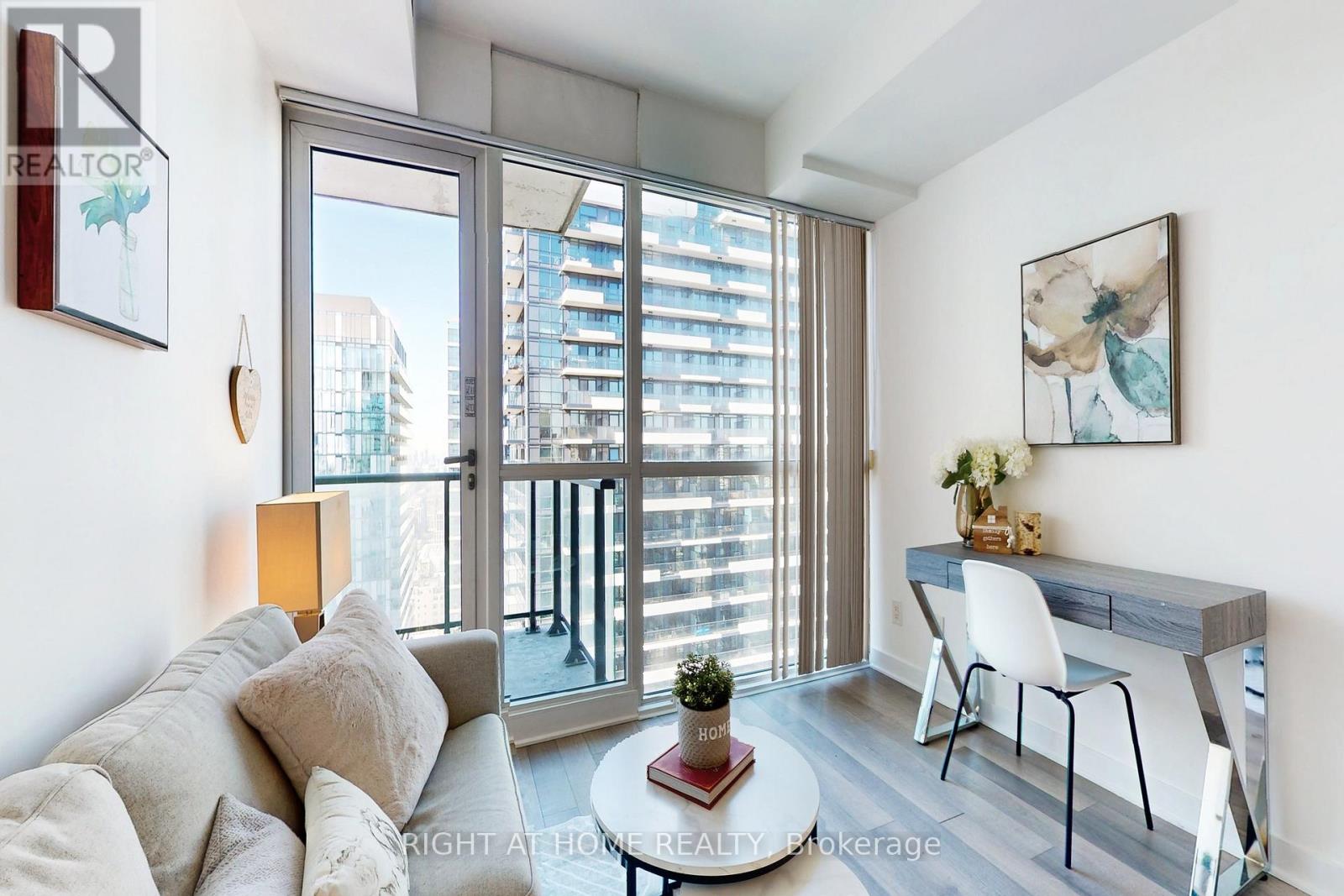 3603 - 290 Adelaide Street W, Toronto, Ontario  M5V 1P6 - Photo 7 - C12839666