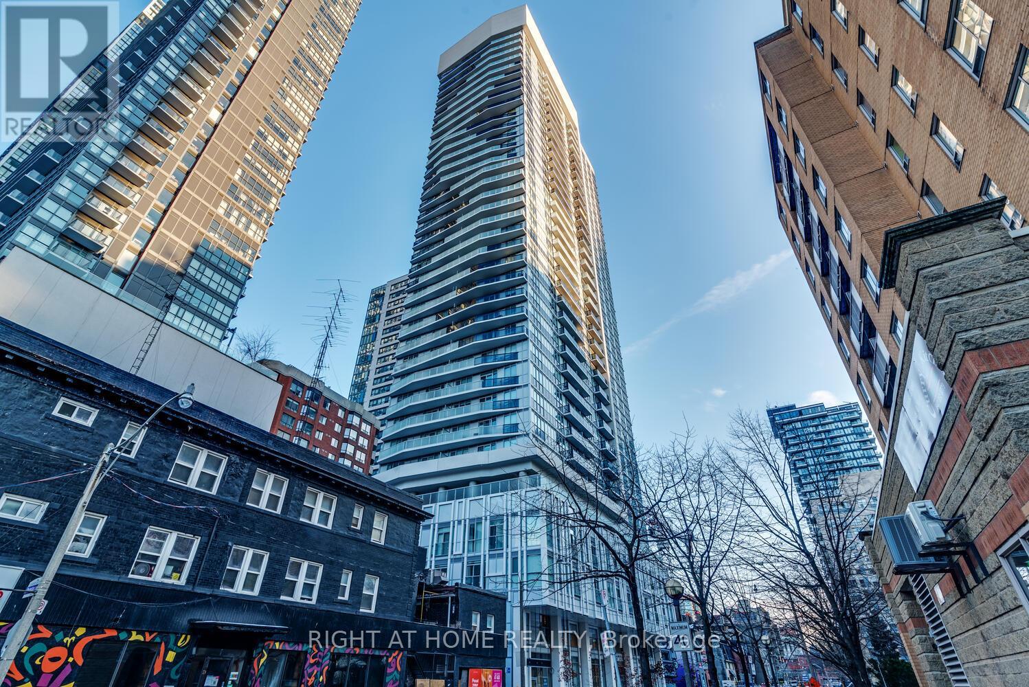 315 - 77 Mutual Street, Toronto, Ontario  M5B 0B9 - Photo 1 - C12839690
