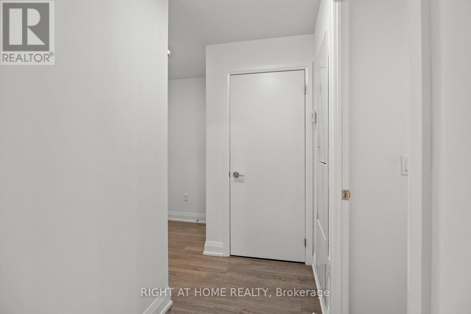 315 - 77 Mutual Street, Toronto, Ontario  M5B 0B9 - Photo 10 - C12839690