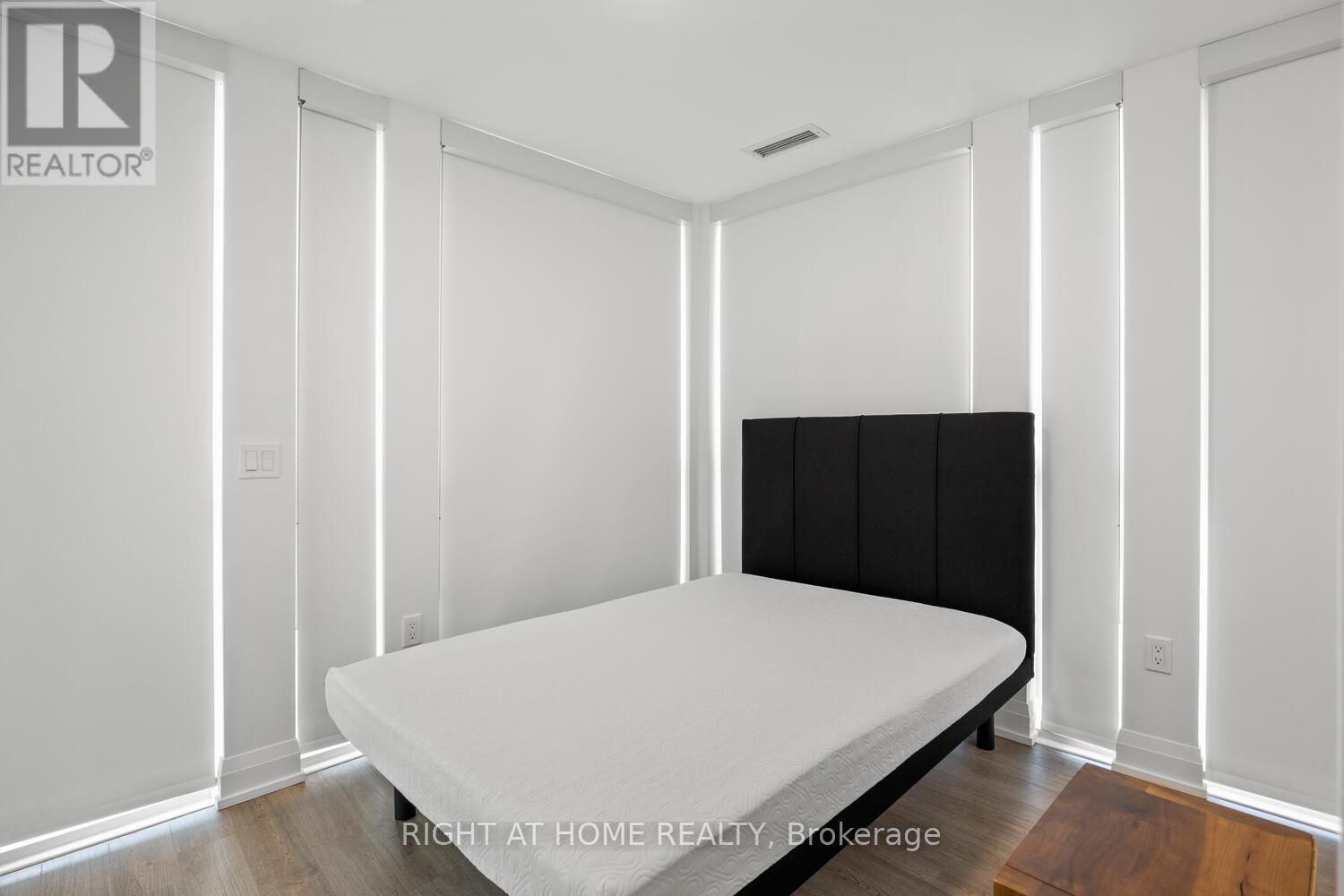 315 - 77 Mutual Street, Toronto, Ontario  M5B 0B9 - Photo 21 - C12839690