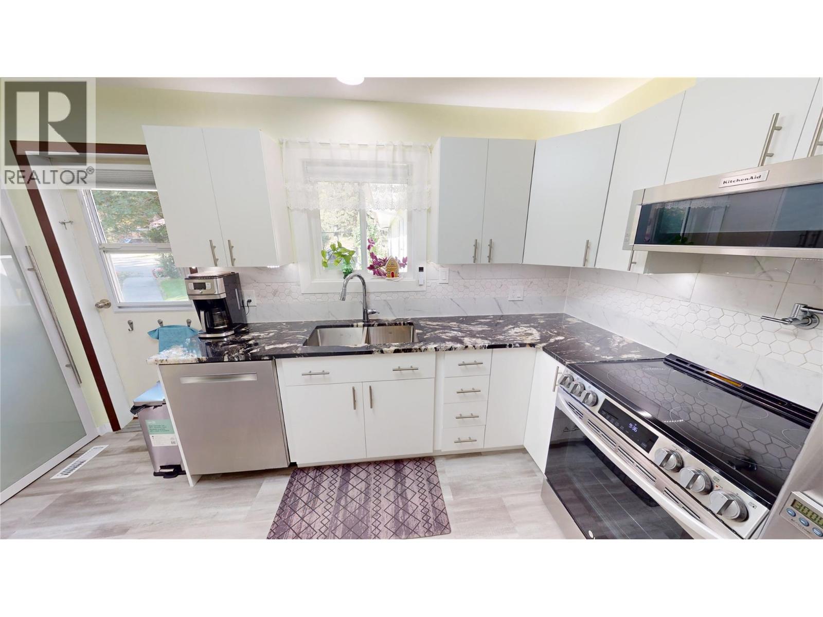 821 Westwood Drive, Cranbrook, British Columbia  V1C 4H5 - Photo 13 - 10377826