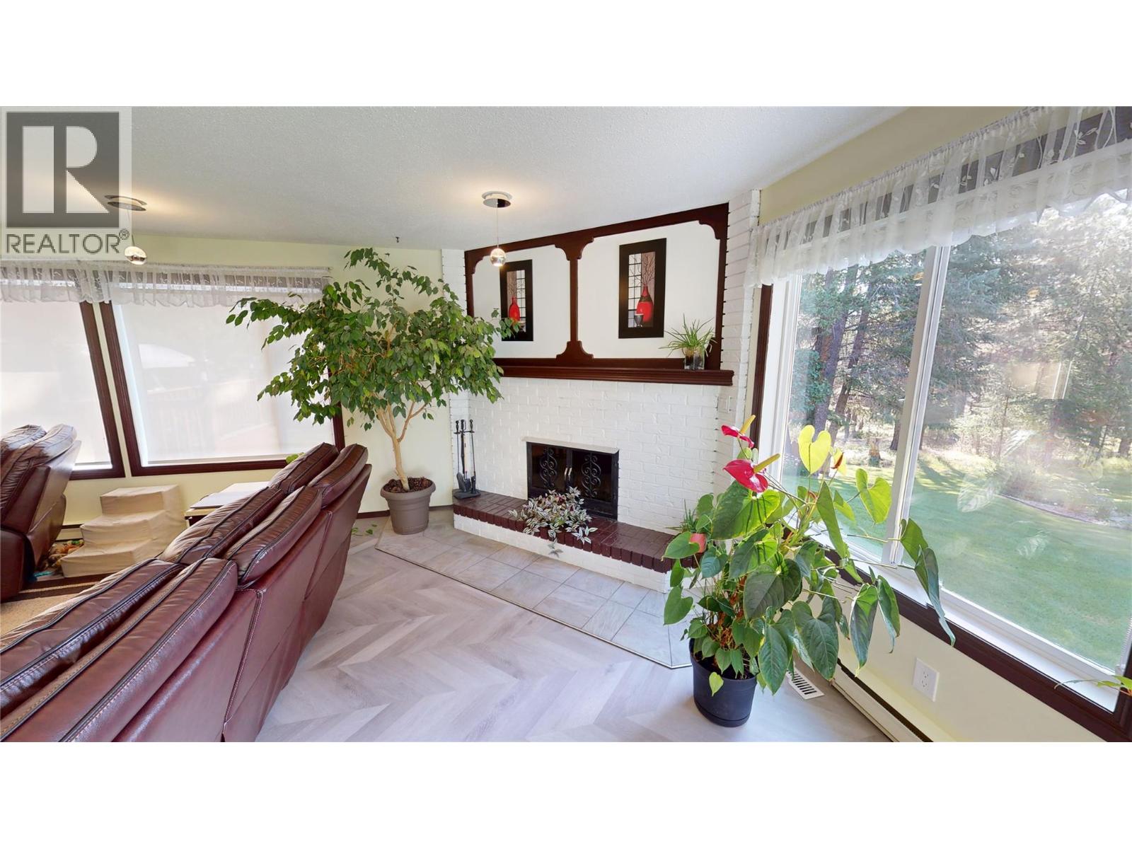 821 Westwood Drive, Cranbrook, British Columbia  V1C 4H5 - Photo 6 - 10377826