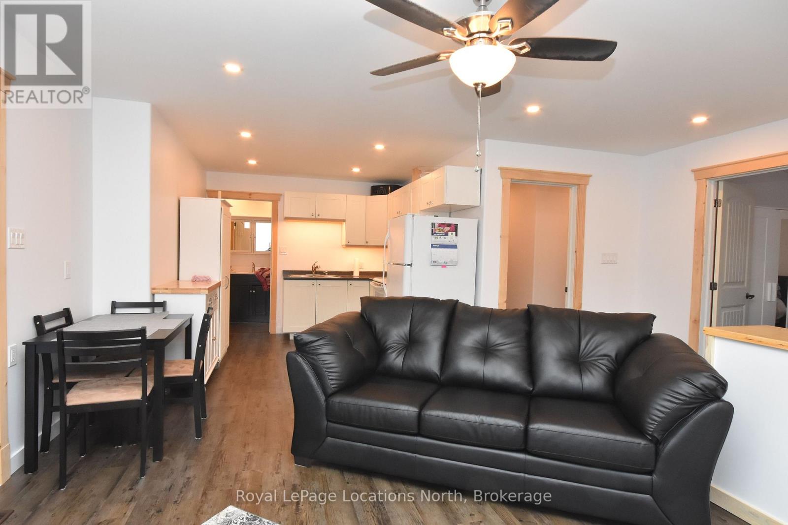 236 Phillips Street, Clearview, Ontario L0M 1S0 - Photo 21 - S12780850