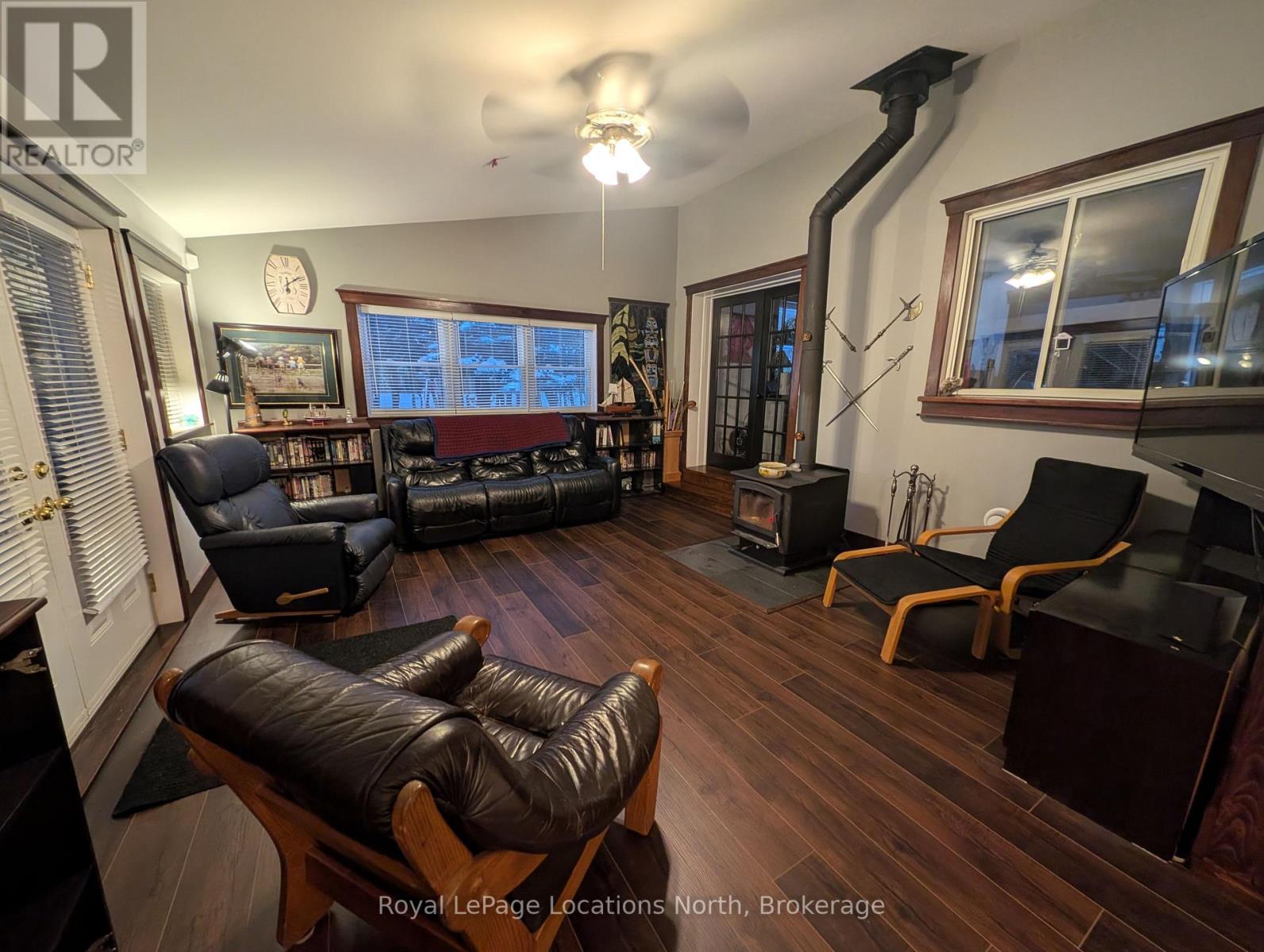 236 Phillips Street, Clearview, Ontario L0M 1S0 - Photo 38 - S12780850