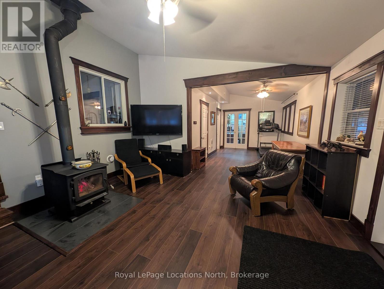 236 Phillips Street, Clearview, Ontario L0M 1S0 - Photo 36 - S12780850