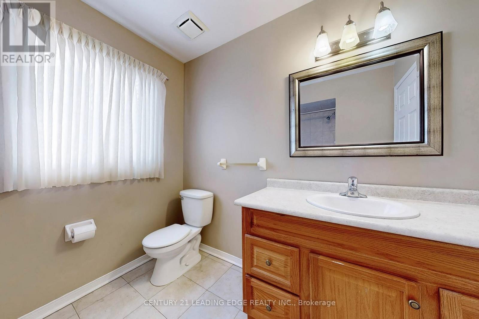 9 Coates Crescent, Richmond Hill, Ontario  L4E 2M3 - Photo 43 - N12835370