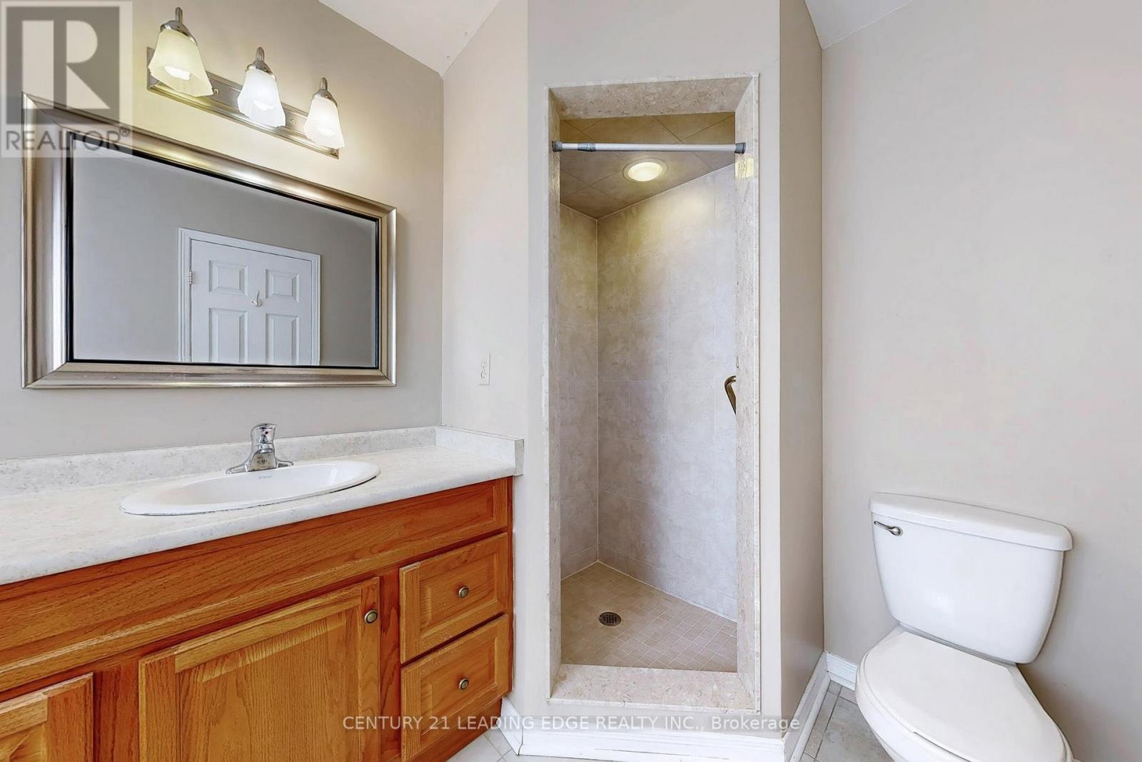 9 Coates Crescent, Richmond Hill, Ontario  L4E 2M3 - Photo 38 - N12835370