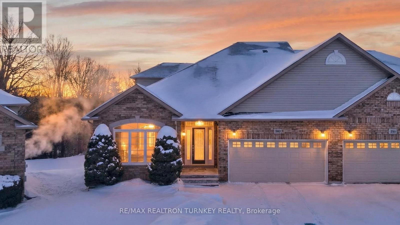 440 MORLEY COOK CRESCENT, Newmarket, Ontario