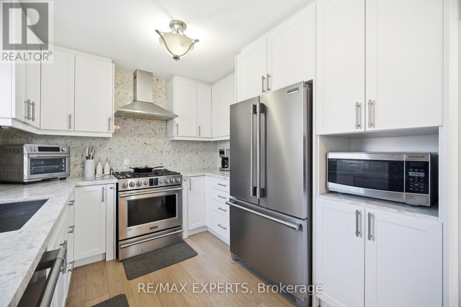 75 Corkwood Crescent, Vaughan, Ontario  L6A 3B4 - Photo 14 - N12839634