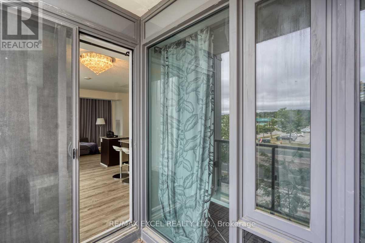 202a - 9608 Yonge Street, Richmond Hill, Ontario  L4C 0X4 - Photo 27 - N12839650