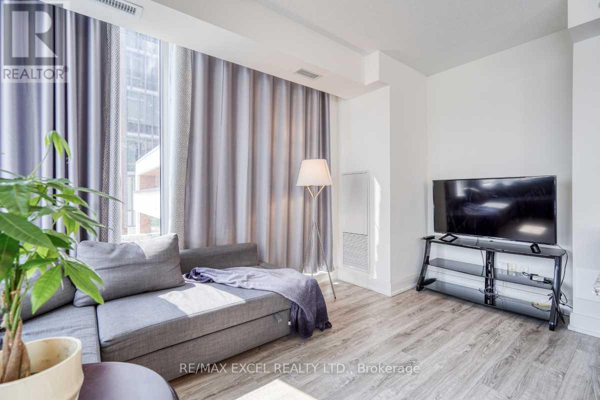 202a - 9608 Yonge Street, Richmond Hill, Ontario  L4C 0X4 - Photo 5 - N12839650