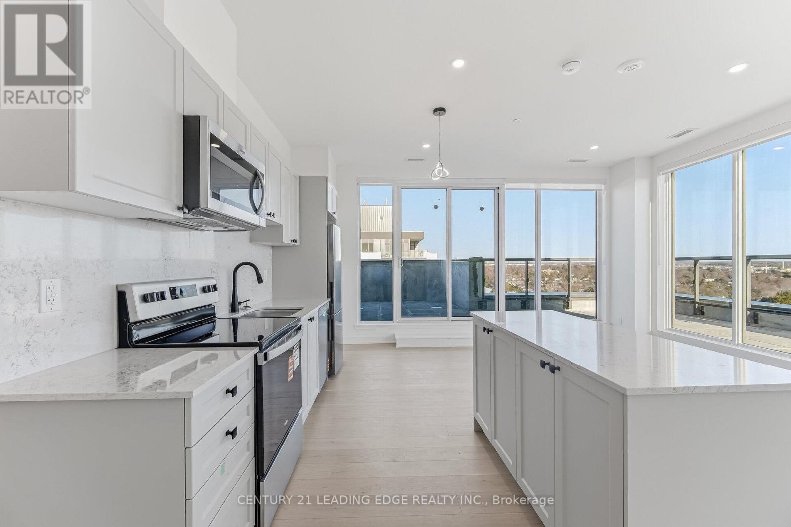 1505 - 705 Davis Drive, Newmarket, Ontario  L3Y 0J1 - Photo 6 - N12839654