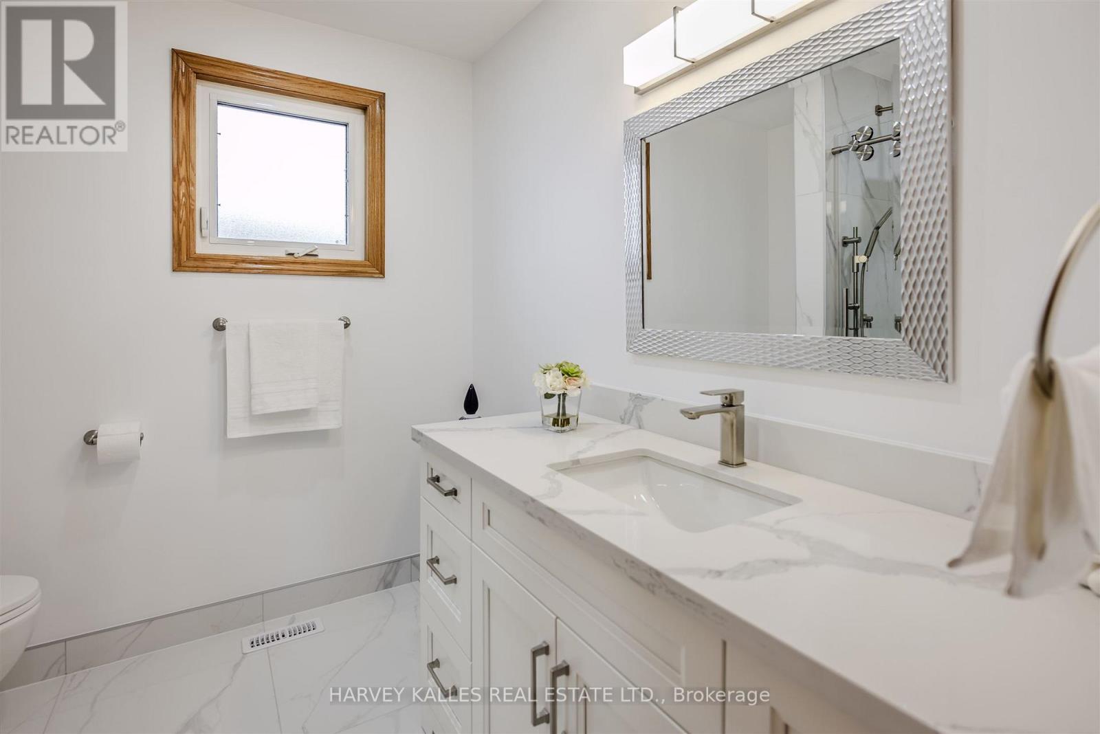 113 Cabaletta Crescent, Vaughan, Ontario  L4L 6L1 - Photo 23 - N12839702