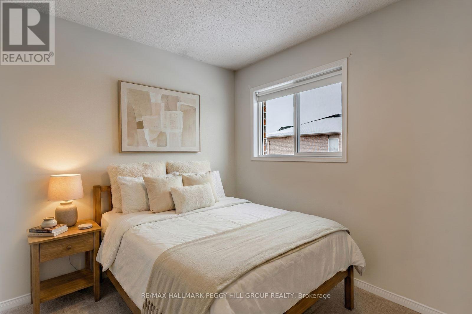 79 Girdwood Drive, Barrie (Holly), Ontario  L4N 8R1 - Photo 8 - S12839674