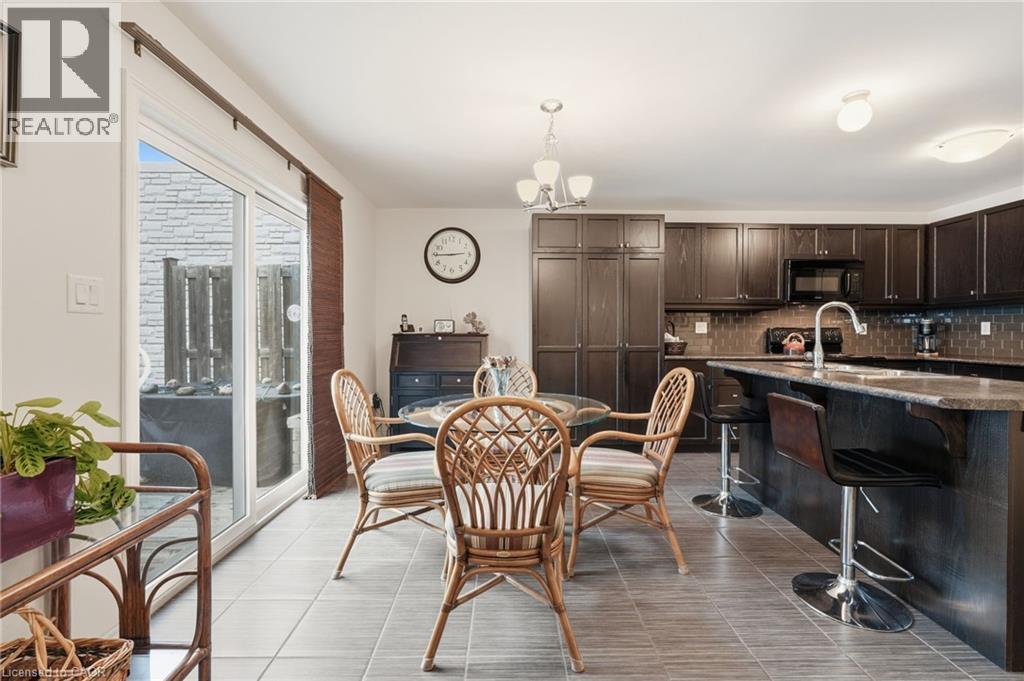 76 Lorne Avenue, Grimsby, Ontario  L3M 0C7 - Photo 11 - 40809173