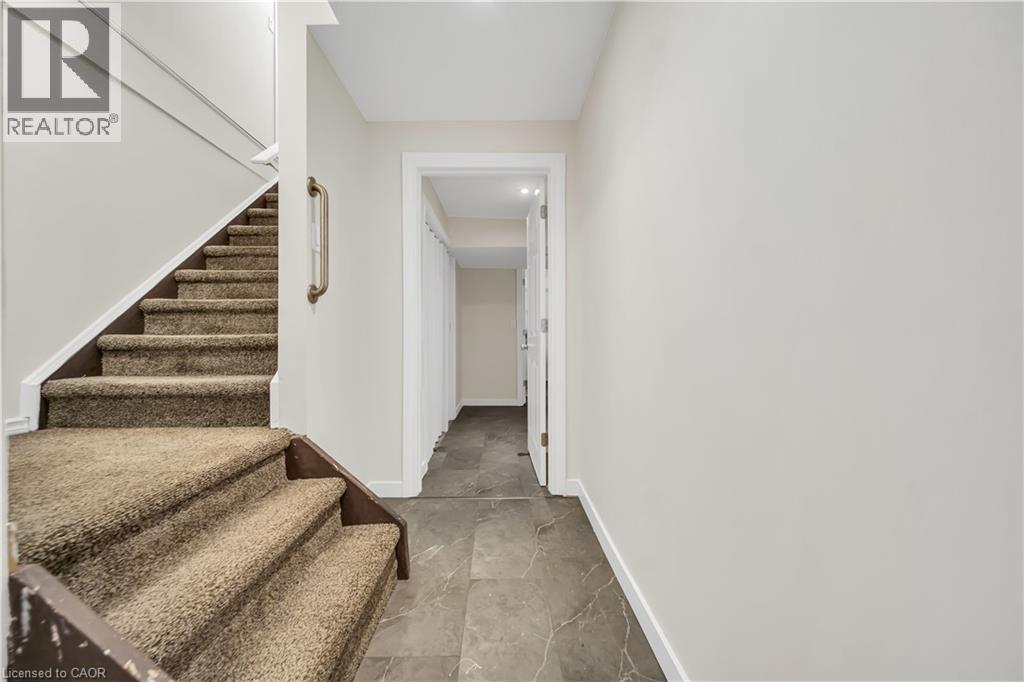 25 Breesegarden Lane, Guelph, Ontario N1E 7H1 - Photo 33 - 40809105