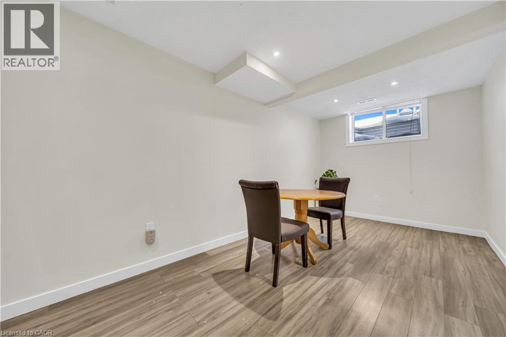 25 Breesegarden Lane, Guelph, Ontario N1E 7H1 - Photo 35 - 40809105