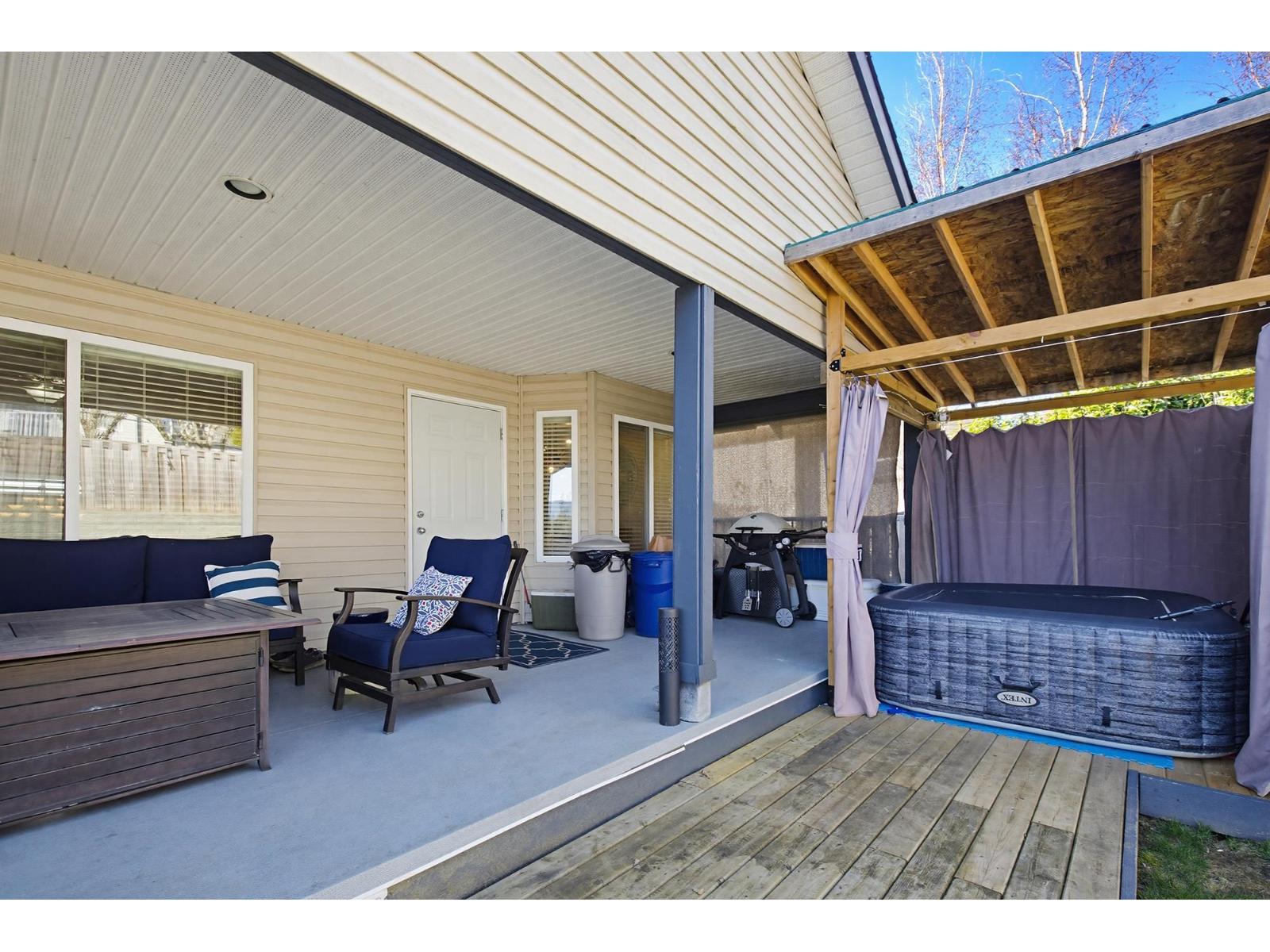 8052 Topper Drive, Mission, British Columbia  V2V 7A8 - Photo 32 - R3094928