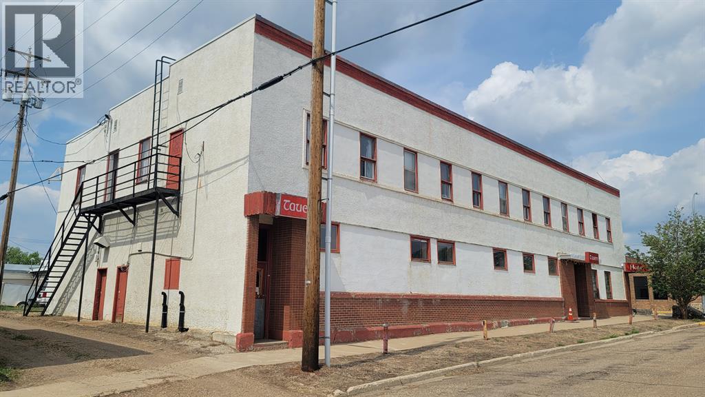 4918 50 Avenue, Castor, Alberta  T0C 0X0 - Photo 3 - A2249801