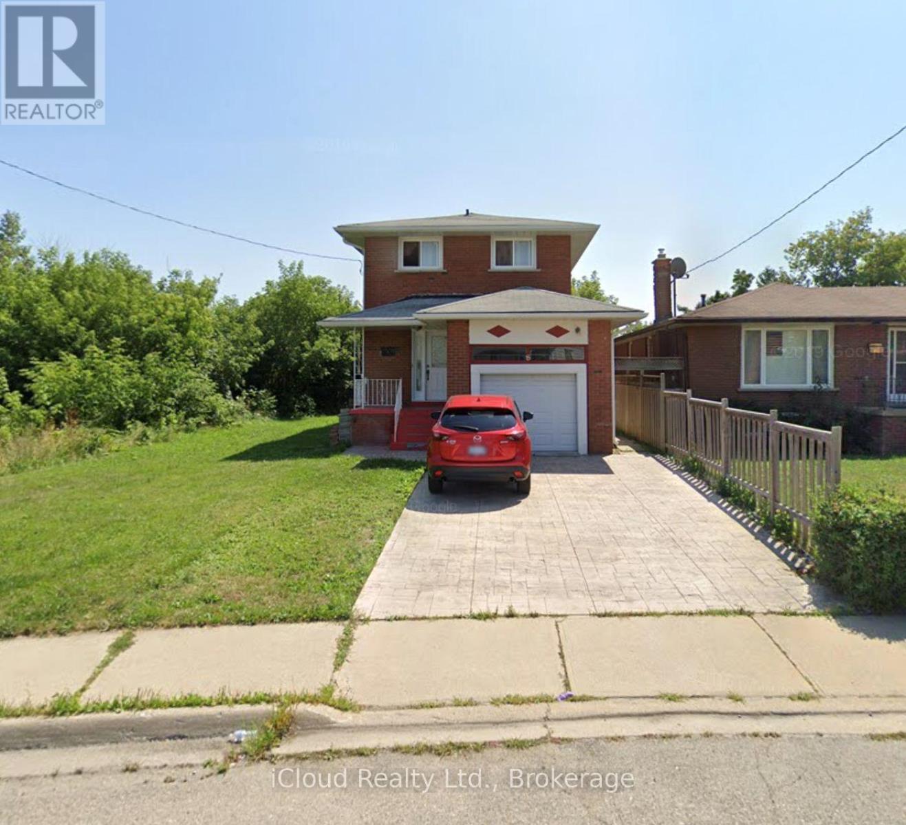 BSMT - 8 YORK STREET, Mississauga, Ontario