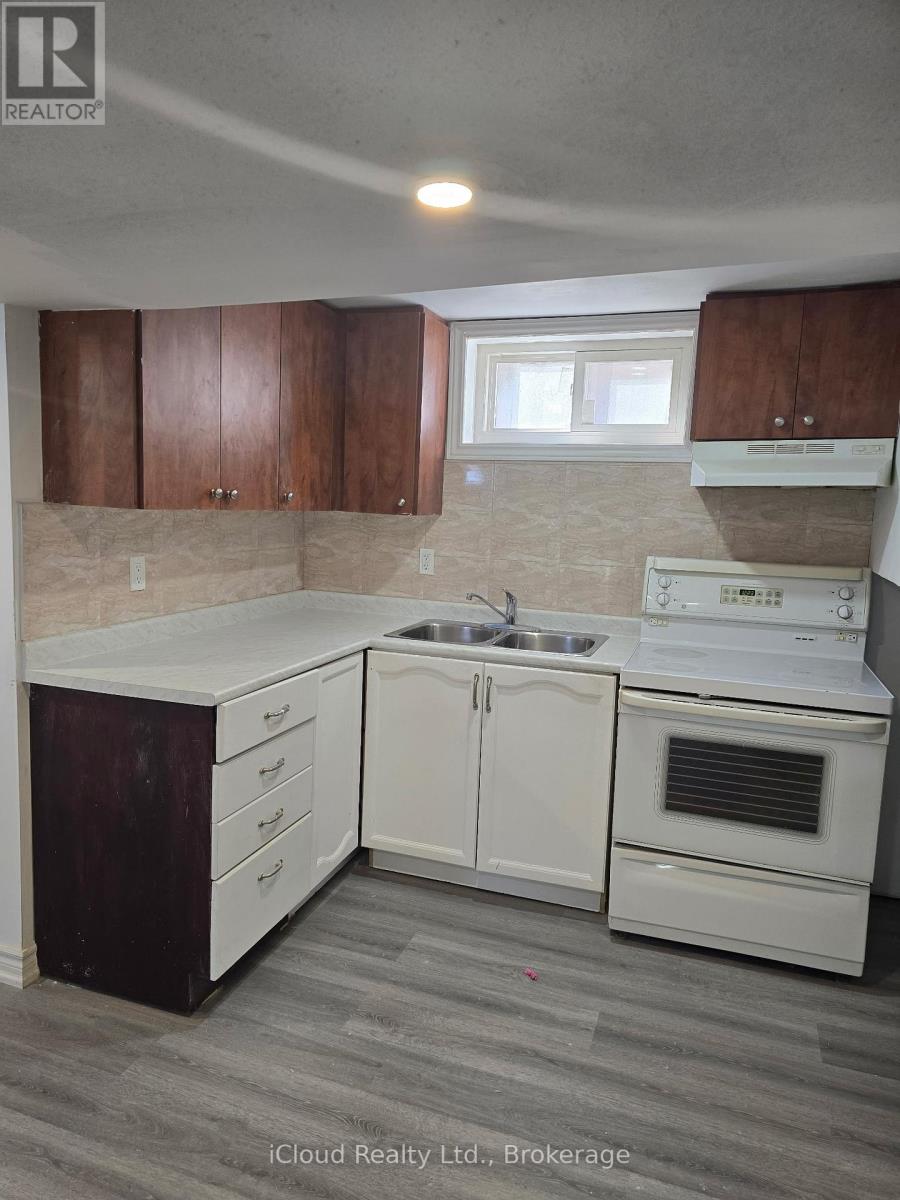 Bsmt - 8 York Street, Mississauga (Malton), Ontario  L4T 3M7 - Photo 3 - W12839570