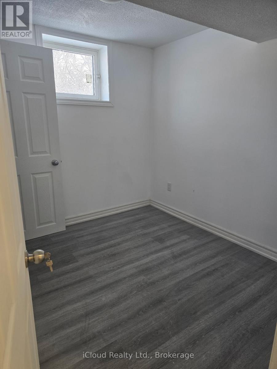 Bsmt - 8 York Street, Mississauga (Malton), Ontario  L4T 3M7 - Photo 9 - W12839570