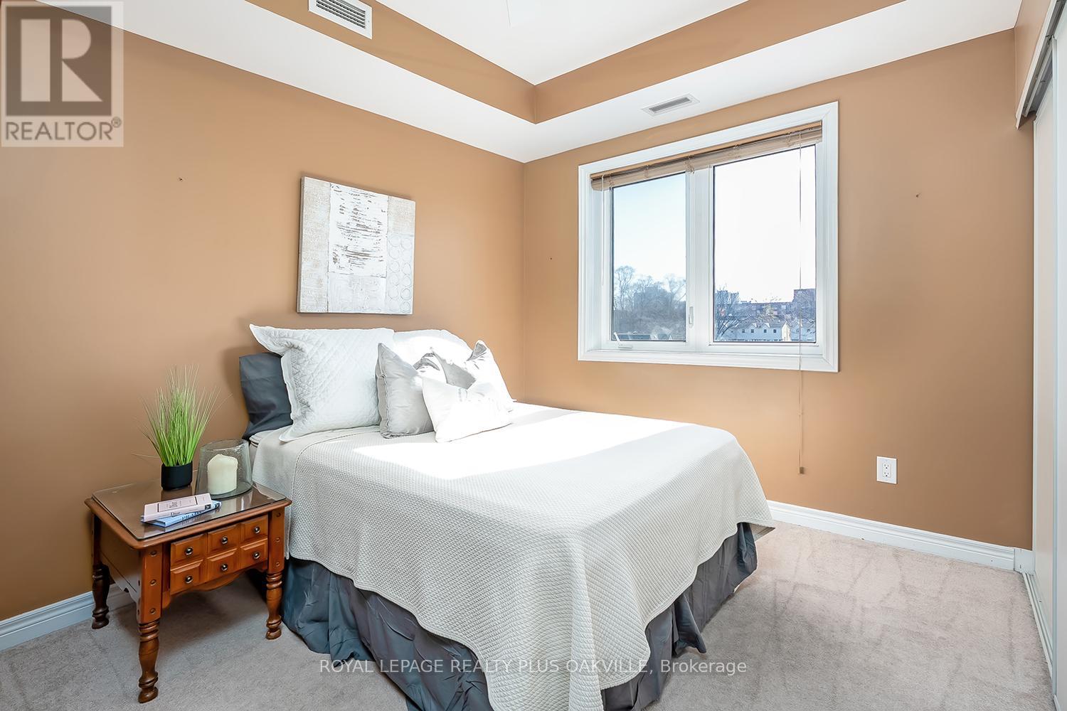 401 - 73 Washington Avenue, Oakville, Ontario  L6K 1W5 - Photo 10 - W12839578