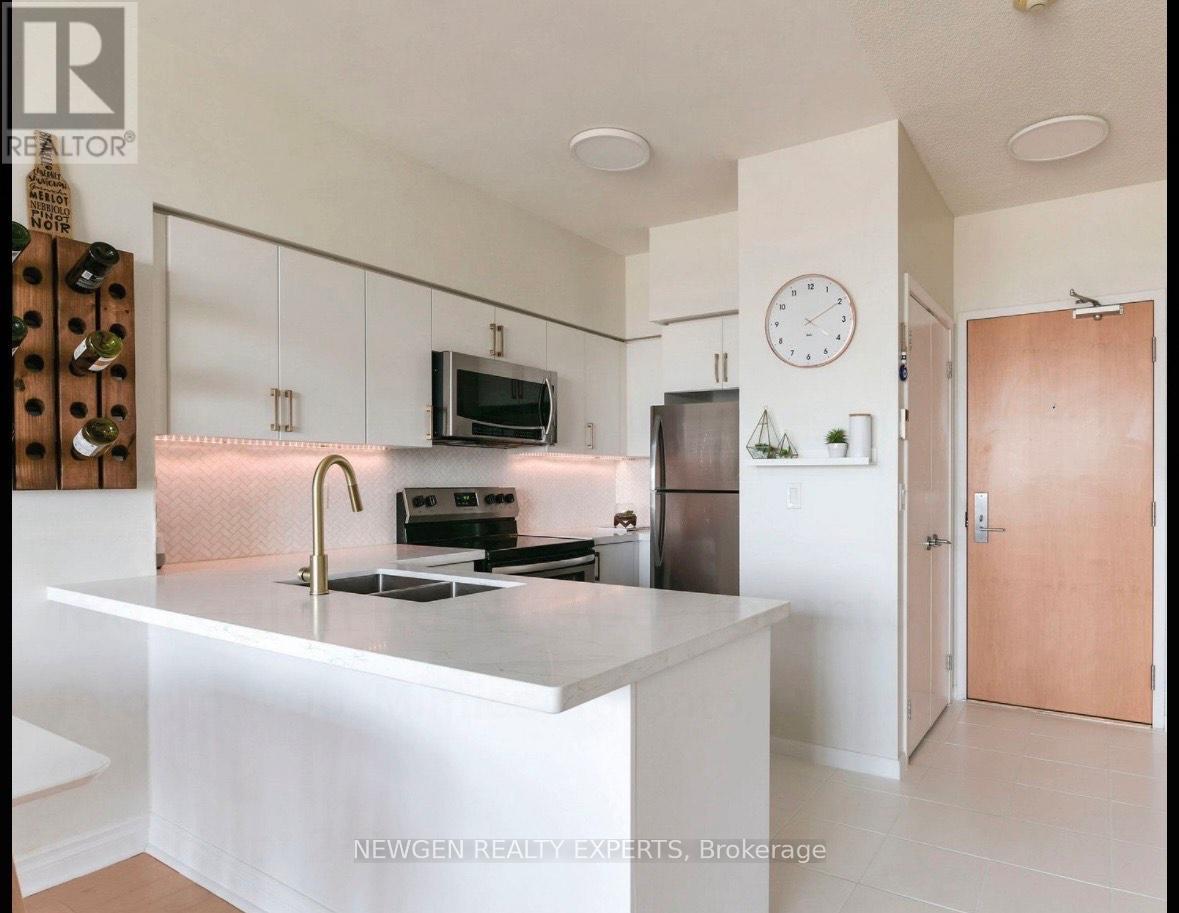 1906 - 185 Legion Road N, Toronto, Ontario  M8Y 0A1 - Photo 5 - W12839594