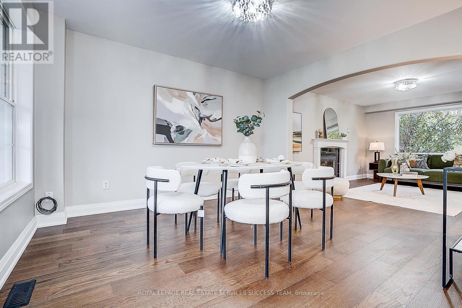 1652 Beaty Trail, Milton, Ontario  L9T 5Z7 - Photo 3 - W12839596