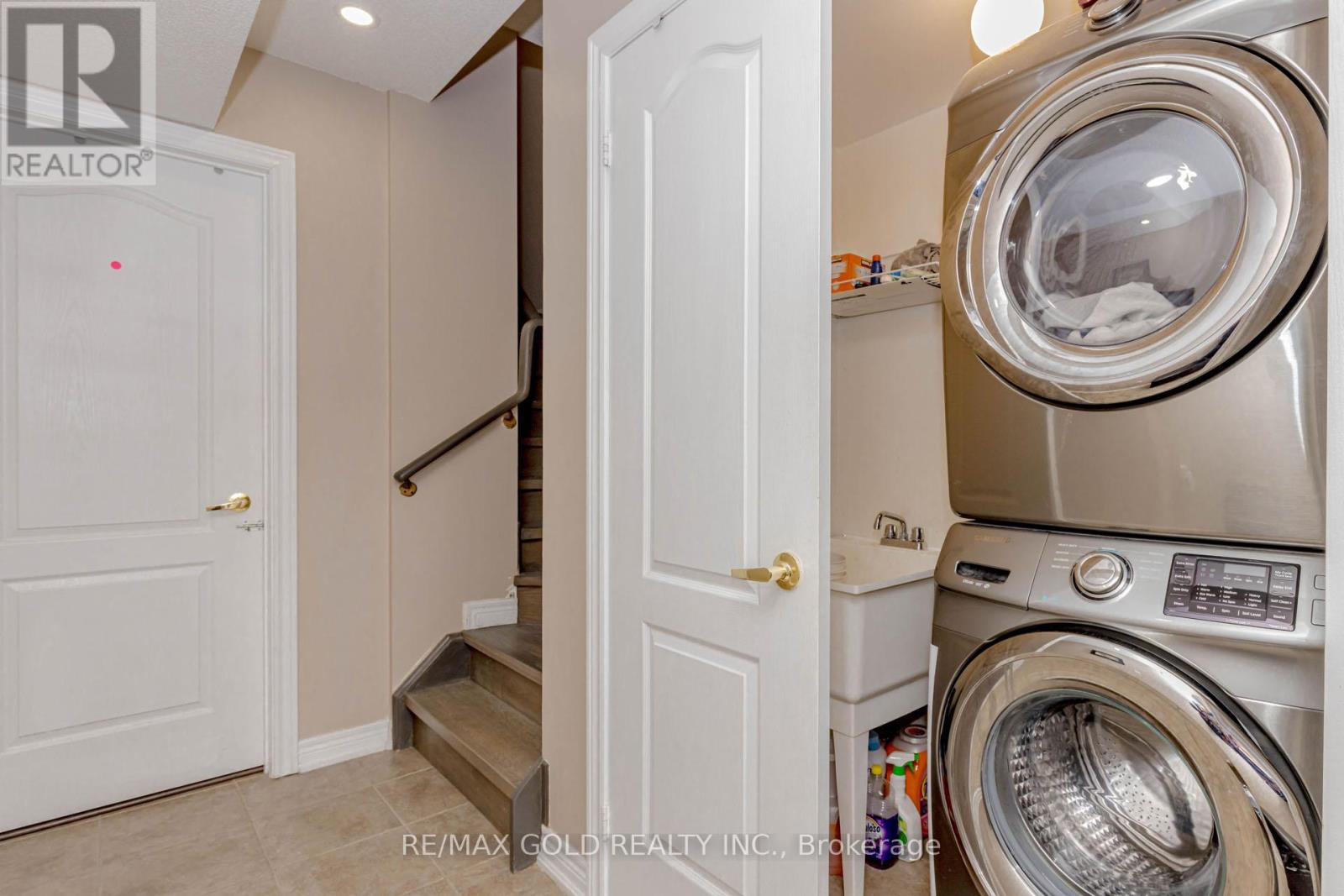 6 October Place, Brampton, Ontario  L6Y 0R6 - Photo 9 - W12839632