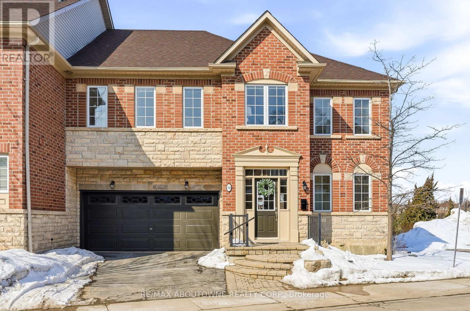 34 - 300 RAVINEVIEW WAY, Oakville, Ontario