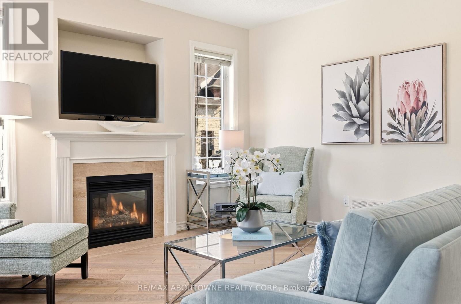 34 - 300 Ravineview Way, Oakville, Ontario  L6H 7J1 - Photo 11 - W12839656