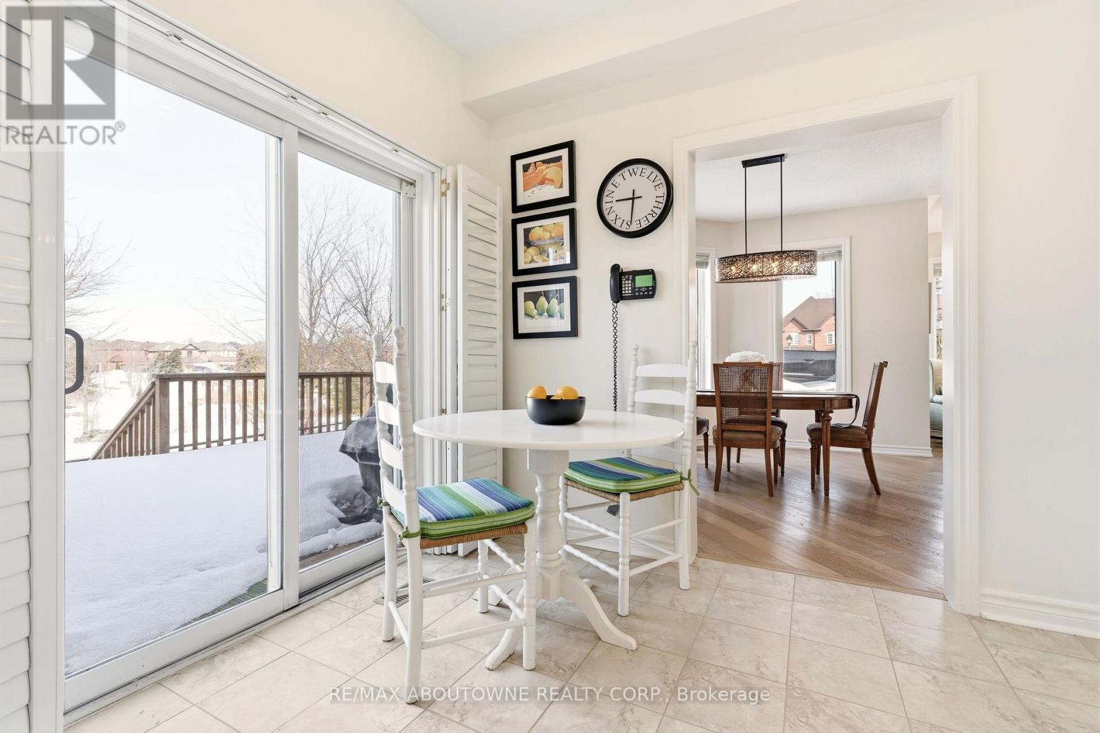 34 - 300 Ravineview Way, Oakville, Ontario  L6H 7J1 - Photo 21 - W12839656