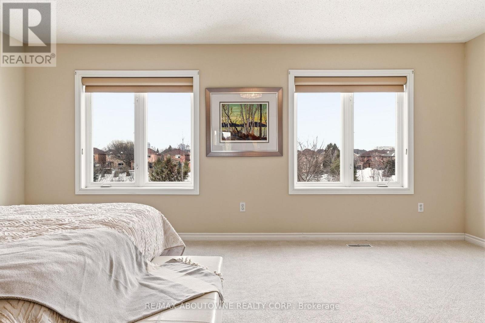 34 - 300 Ravineview Way, Oakville, Ontario  L6H 7J1 - Photo 28 - W12839656