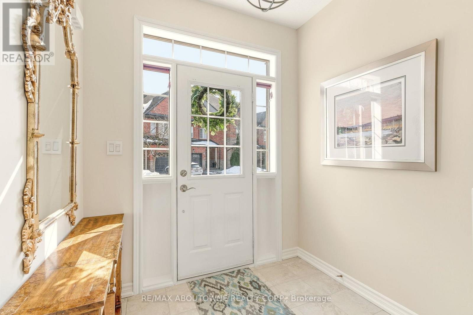 34 - 300 Ravineview Way, Oakville, Ontario  L6H 7J1 - Photo 7 - W12839656