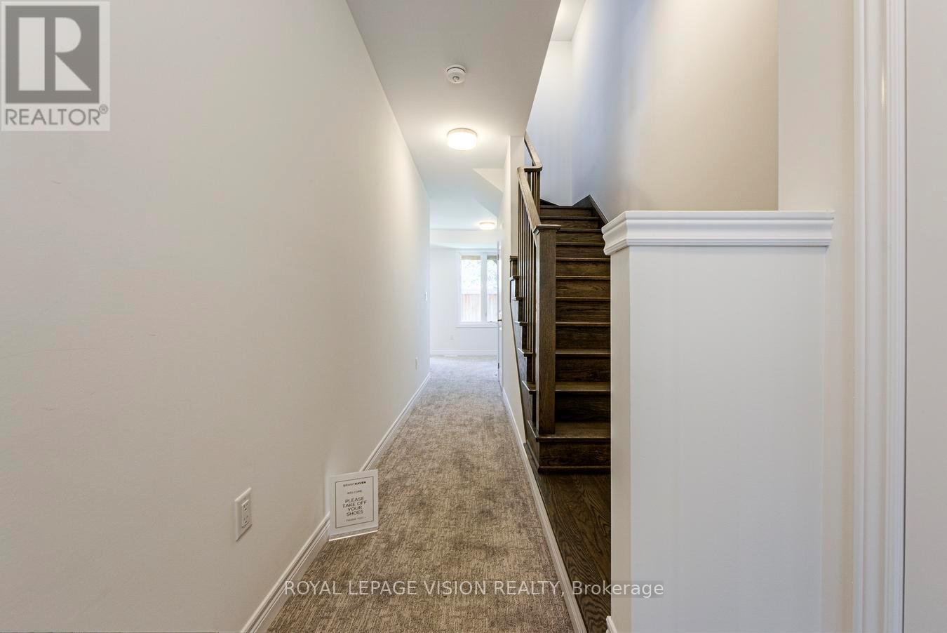 14 Folcroft Street, Brampton, Ontario  L6Y 0B6 - Photo 6 - W12839668